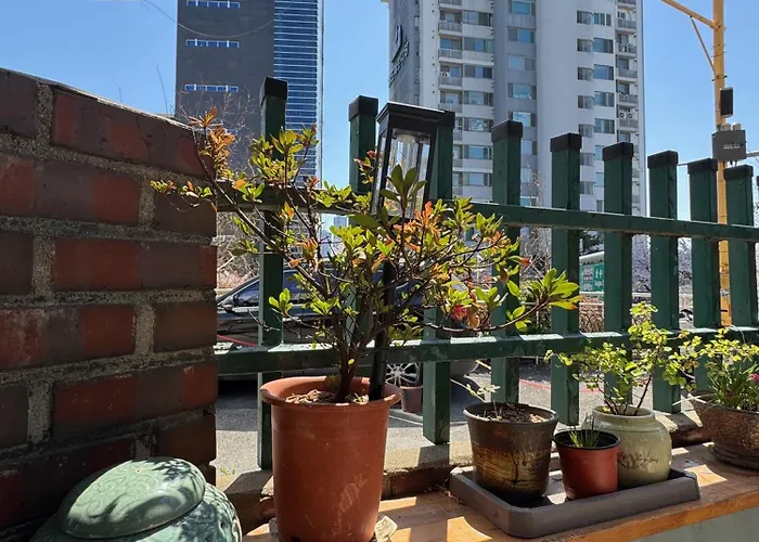 Hongdae Entire 3bed 5min To Subway & River 度假居