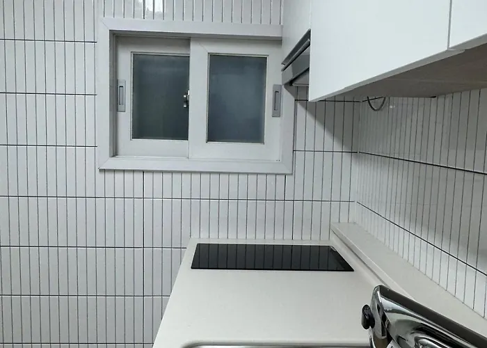 Hongdae Entire 3bed 5min To Subway & River 度假居 *