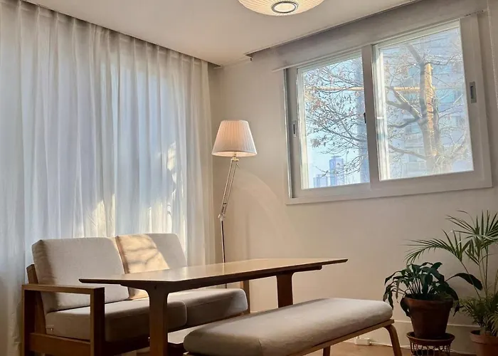 Hongdae Entire 3bed 5min To Subway & River * 首爾