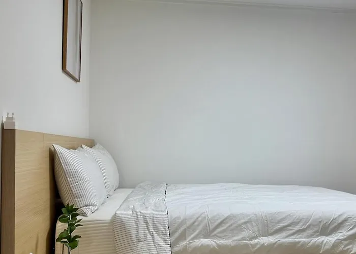 Hongdae Entire 3bed 5min To Subway & River 度假居 *