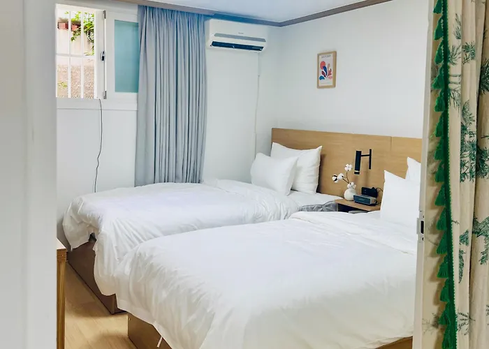 Hongdae Homes - 5min To Subway & River